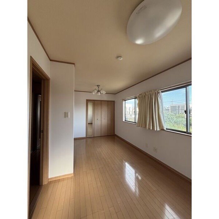 居室 比良一丁目貸家