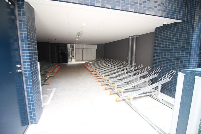 駐輪場 プレサンス栄フェル(802)