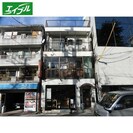 クインハウスの外観