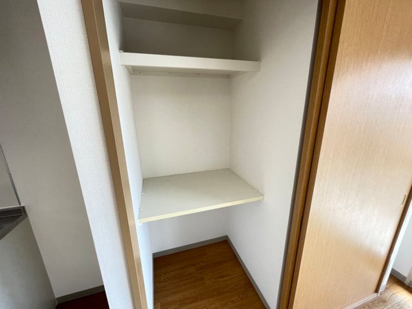 収納 サンプラザ金山
