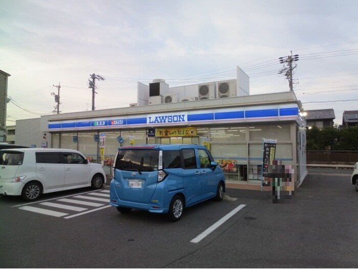 ローソン中川野田2丁目店(コンビニ)まで400m サンライトマンションⅢ　西棟