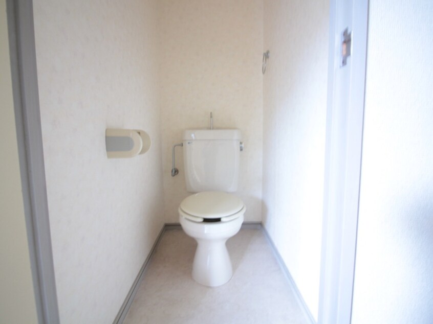 トイレ ム－ニ－朝日ＮＯ．２