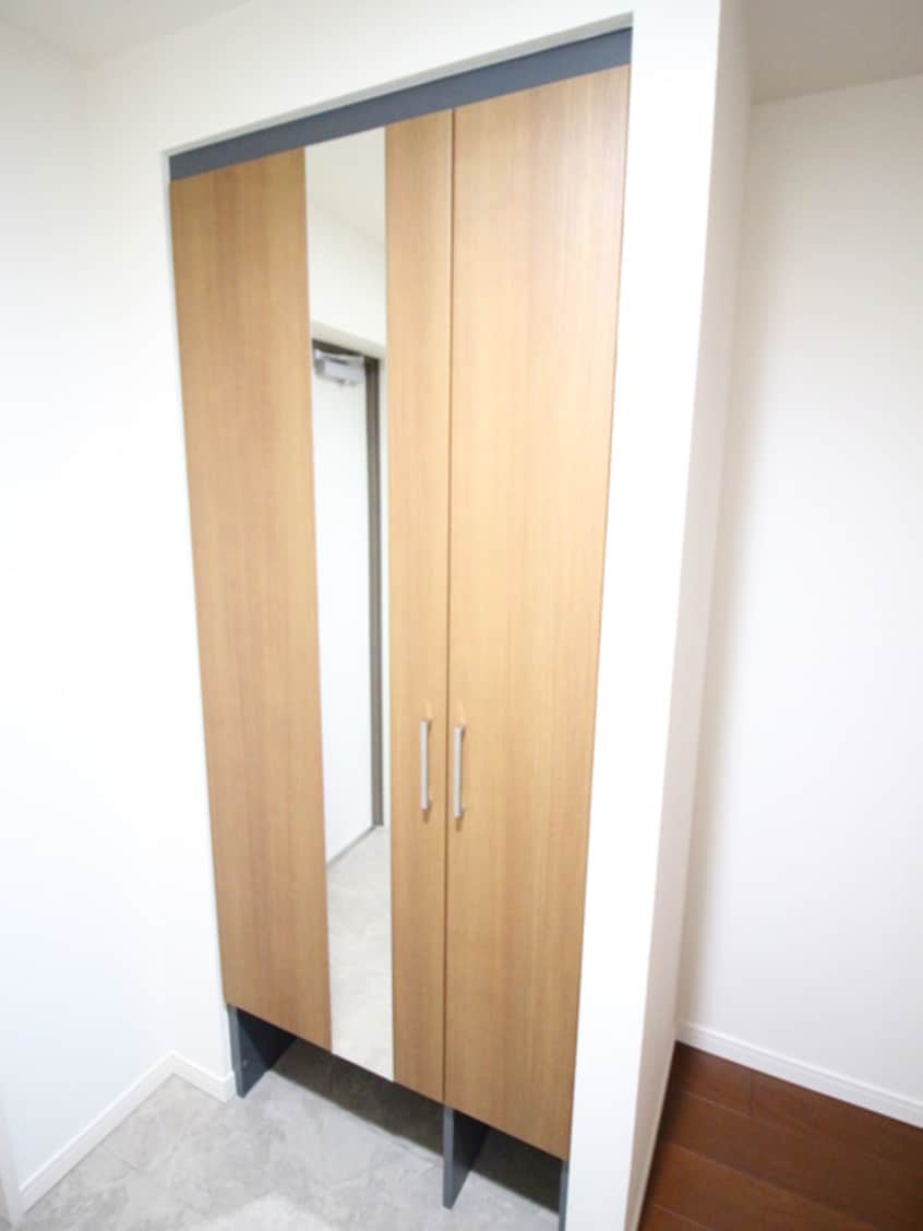 玄関 名駅アイサンメゾン