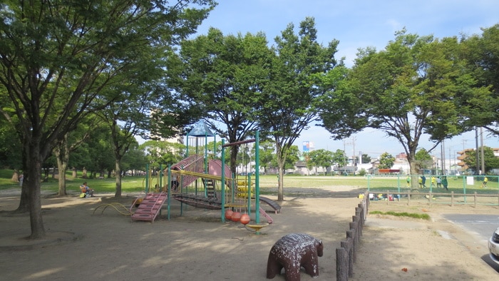 明神橋公園(公園)まで30m オレンジハウス