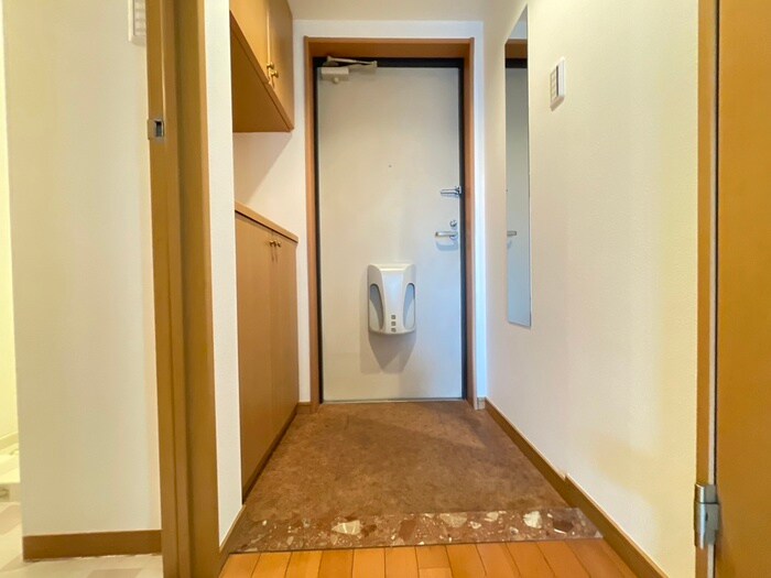 玄関 URBAN　FIELD