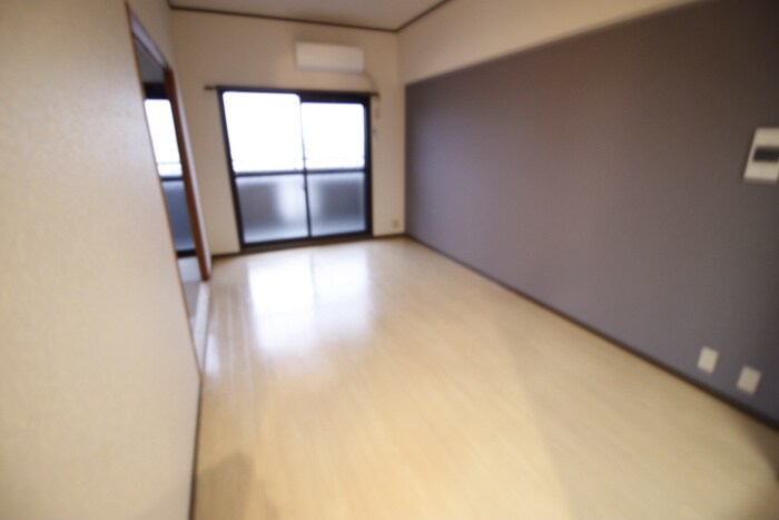 居室 ア－クヒル