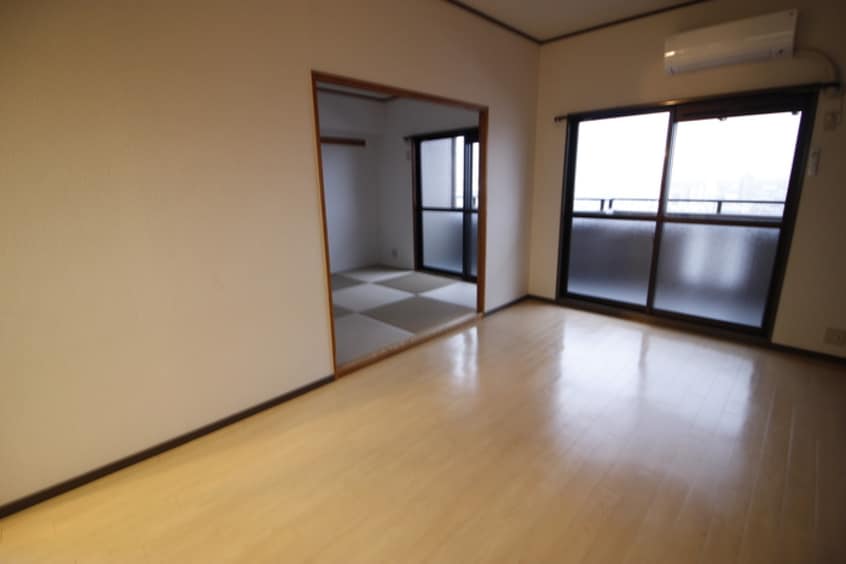 居室 ア－クヒル