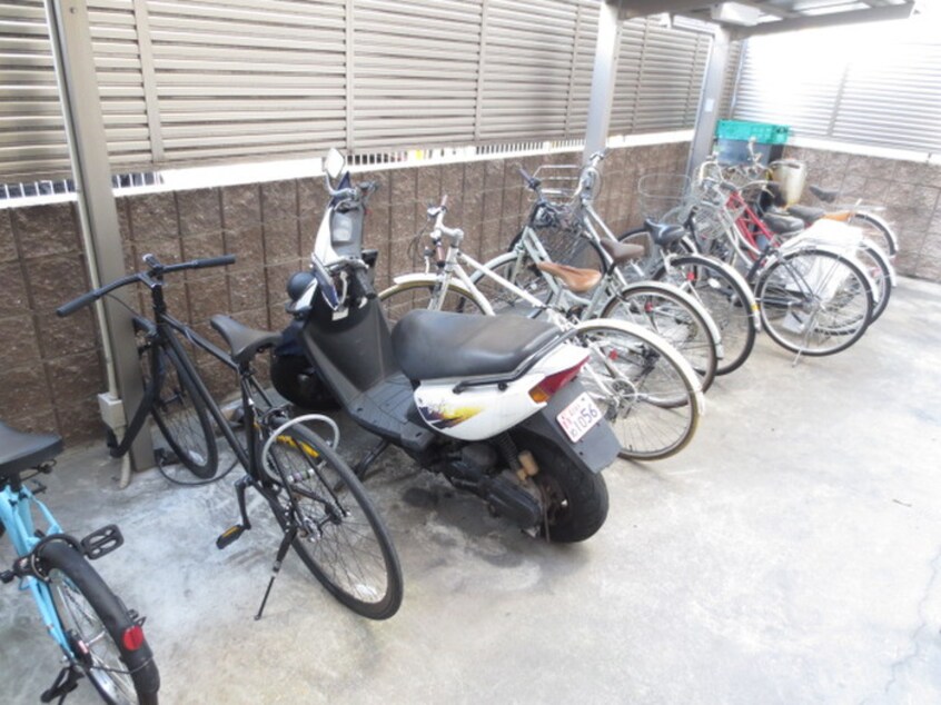 駐輪場 セントラルハイツ栄