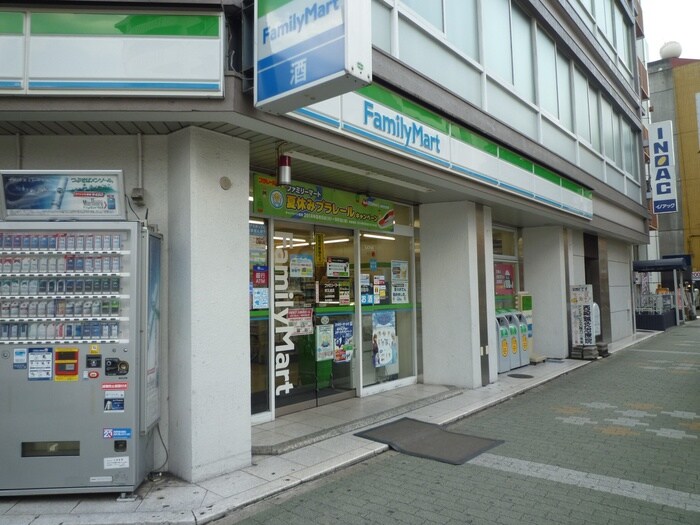 ファミリーマート(コンビニ)まで203m セントラルハイツ栄