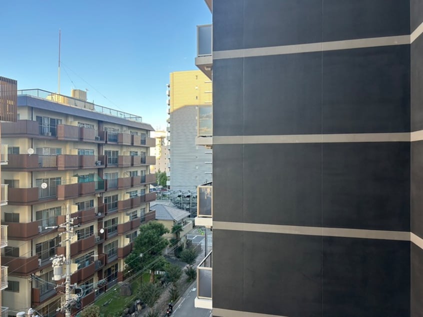 室内からの展望 ロイジェント日吉Ⅱ