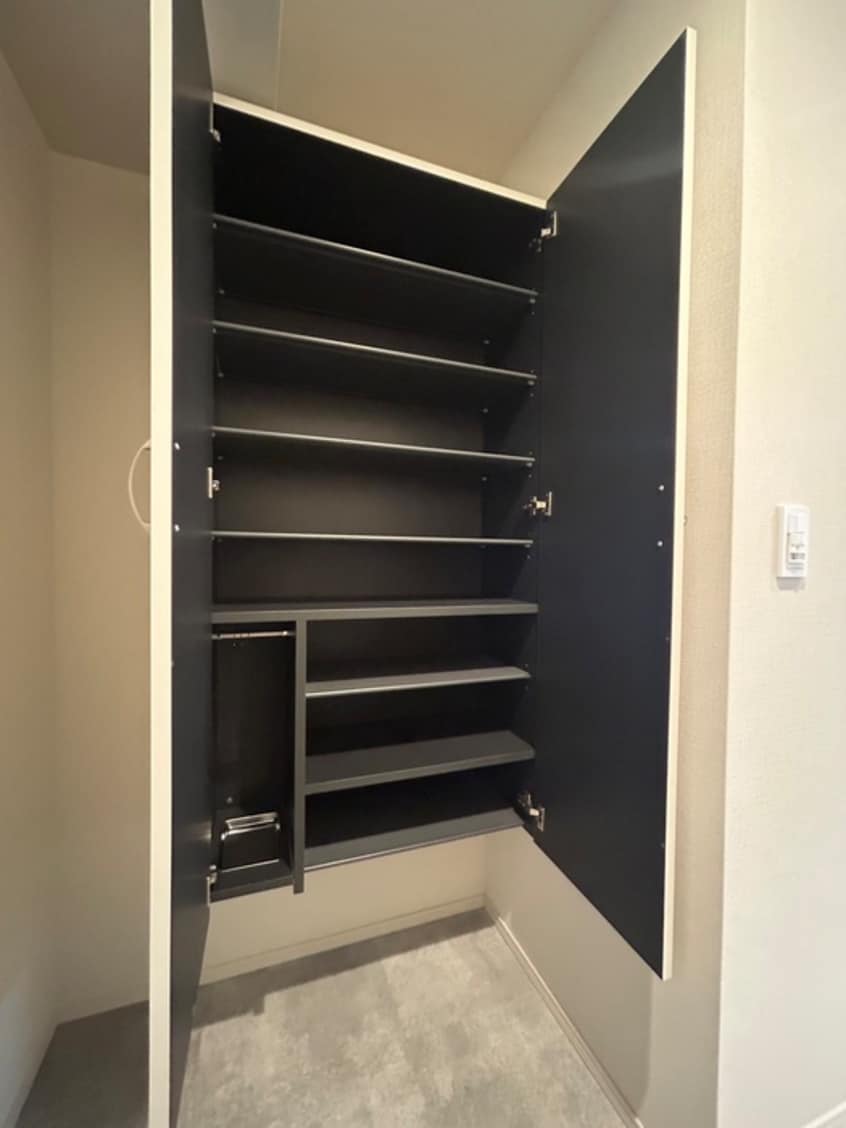 靴箱 ロイジェント日吉Ⅱ