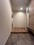 玄関 ロイジェント日吉Ⅱ