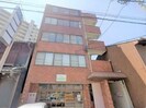 成田ビルの外観