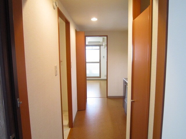 廊下 Ｗｉｎｇ Ｍａｙ Ｗｅｓｔ