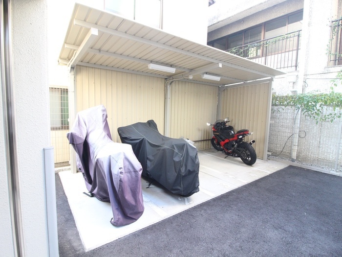 駐車場 ｴｽﾘｰﾄﾞ栄ｲｰｽﾄｽｸｴｱ(705)