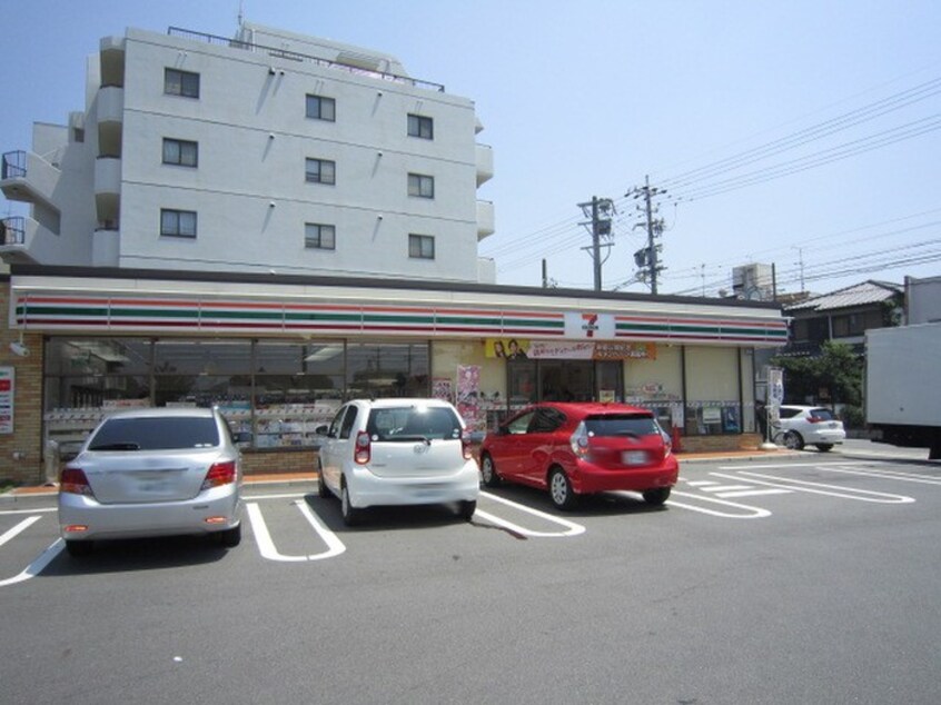 セブンイレブン　名古屋中新店(コンビニ)まで130m Frieden SATO