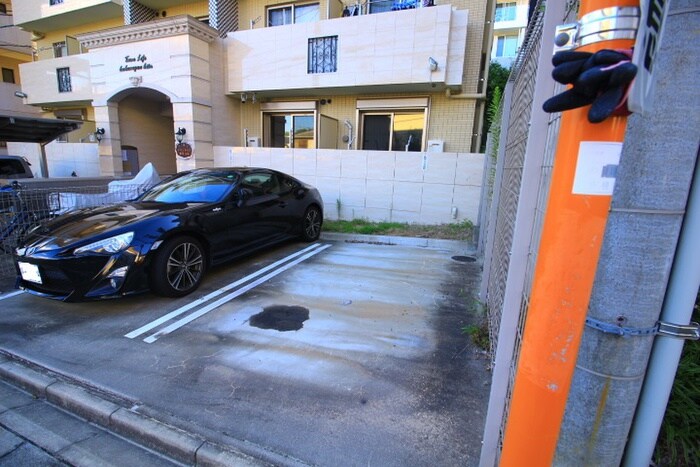 駐車場 タウンライフ覚王山北