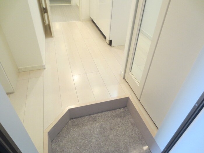 玄関 リヴェール