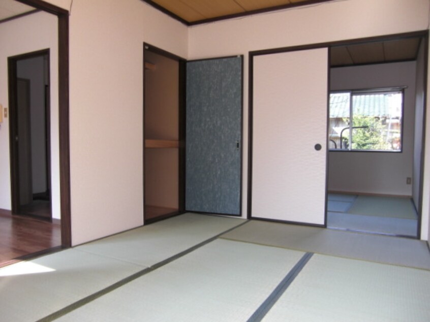 居室 ビラコリ－ヌＡ