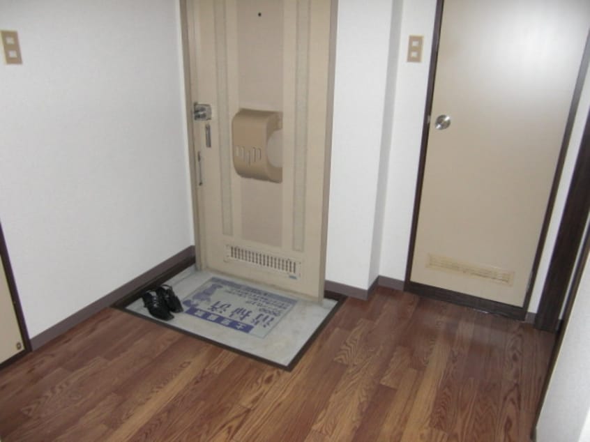 玄関 ビラコリ－ヌＡ