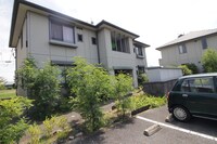 モナークヴィレD棟