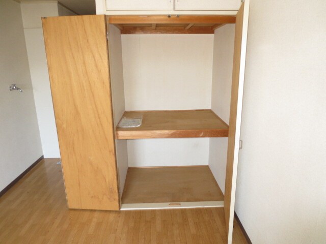 収納 スイート霞苑