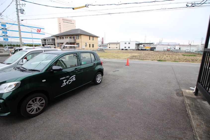 駐車場 サン・Ｆｒｉｅｎｄｓ寺前