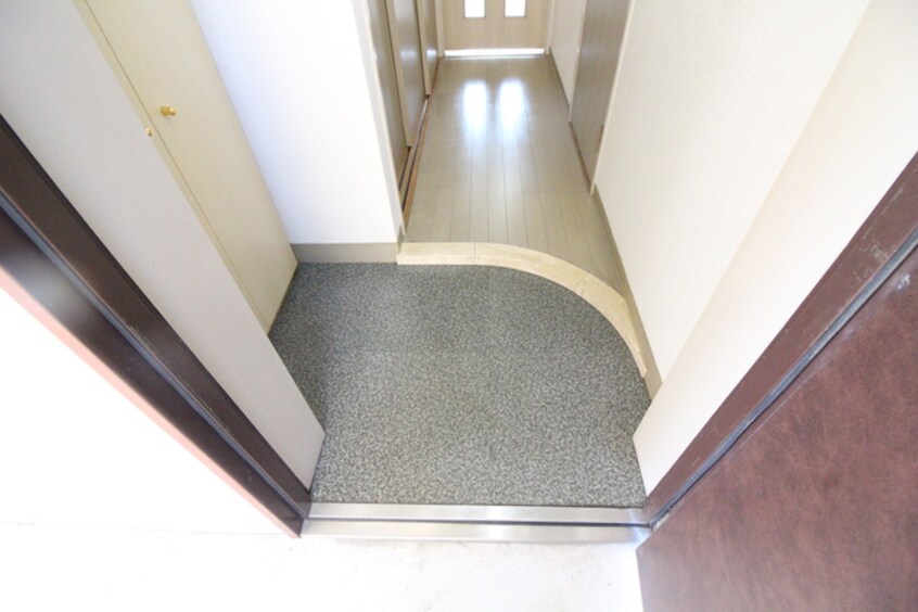 玄関 エクセルガ－デンＡ棟