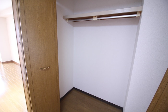 収納 エスペランサ川名