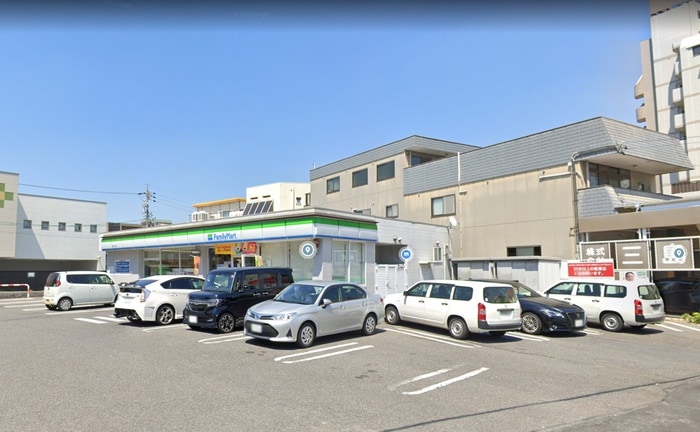 ファミリーマート城西二丁目店(コンビニ)まで230m ＦＳ城西