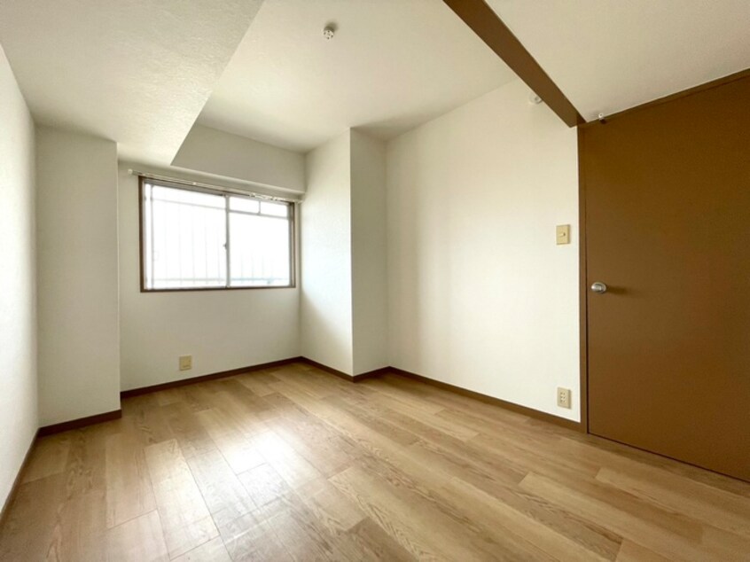 居室 山手アベニュ－