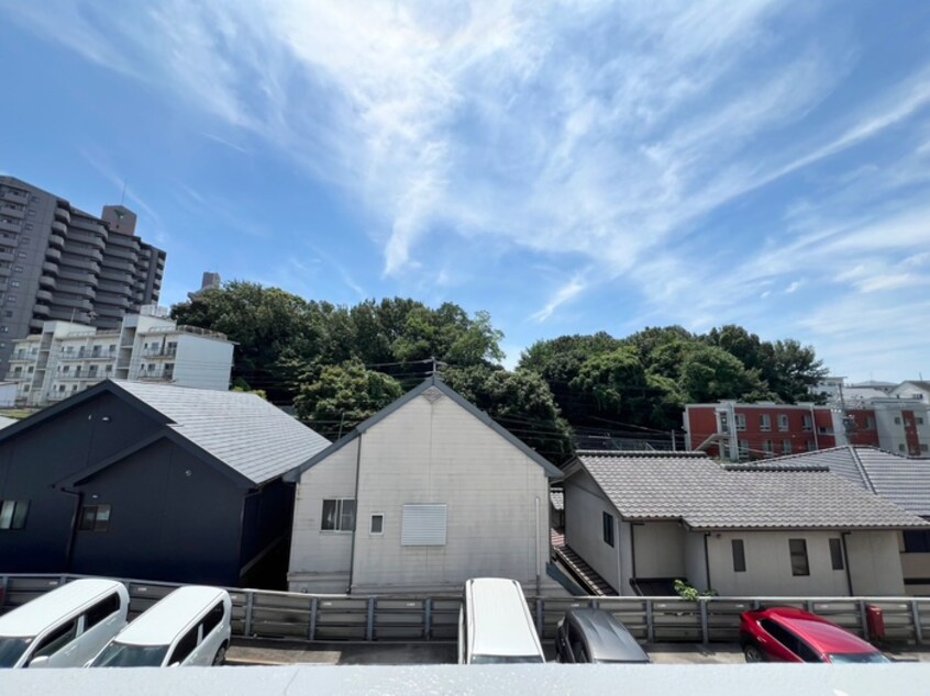 室内からの展望 山手アベニュ－