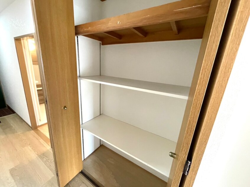 収納 山手アベニュ－