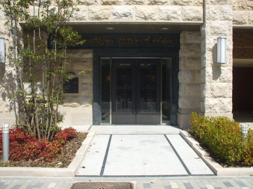 エントランス部分 ﾌﾟﾚｻﾝｽ名古屋STATIONｱﾌﾞｿﾘｭｰﾄ