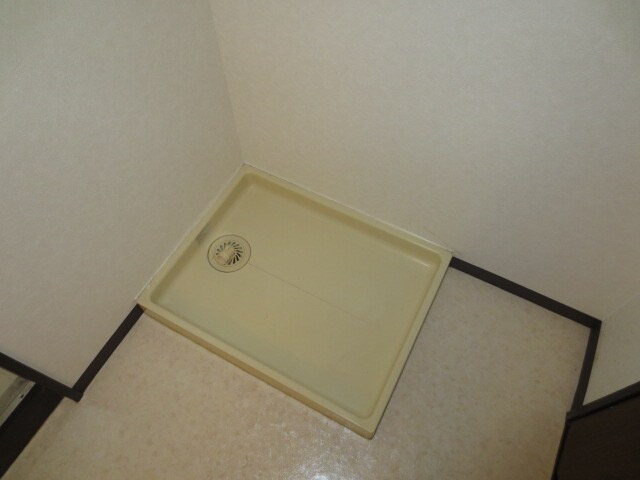 洗濯機置場 ウィステリア堀田