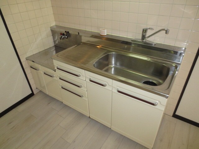 キッチン ウィステリア堀田