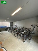 駐輪場 GRANDUKE吹上