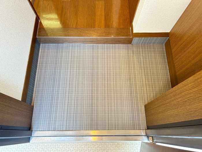 玄関 ＦＩＬＬ　ＳＨＩＮＥ