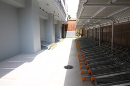 駐輪場