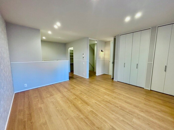 居室 COSMO TERRACE(ｶﾞﾚｰｼﾞﾊｳｽ)