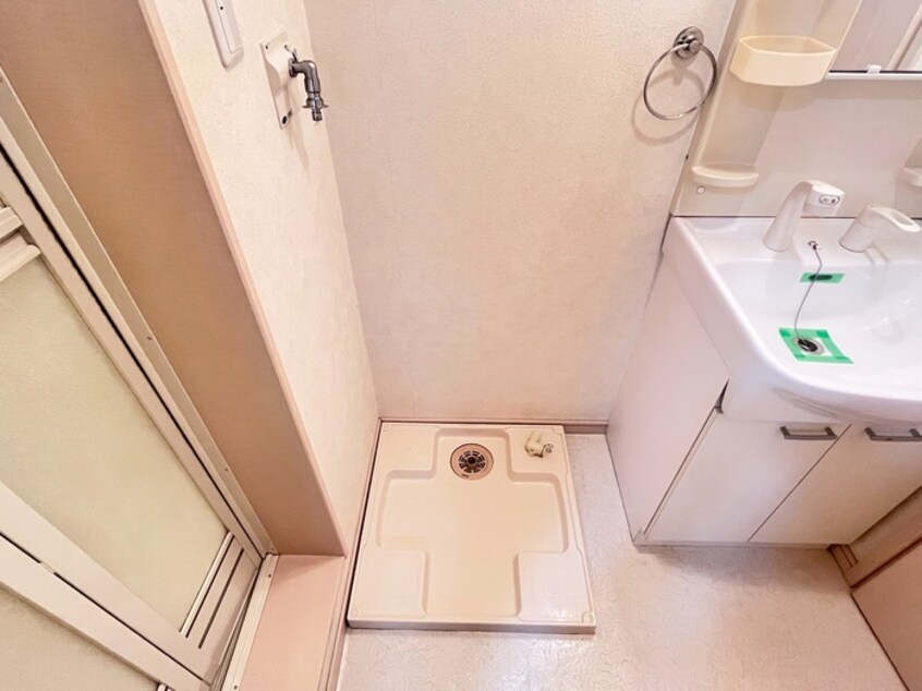 洗濯機置場 リブレア白鳥