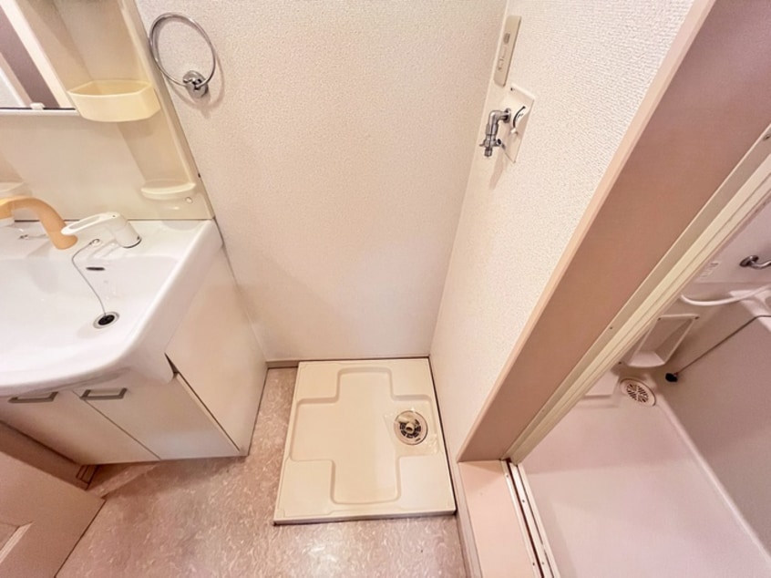 洗濯機置場 リブレア白鳥