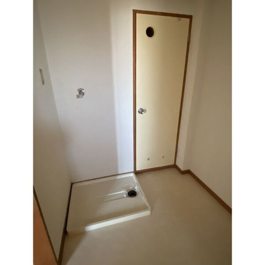 洗濯機置場 愛清ハイツ