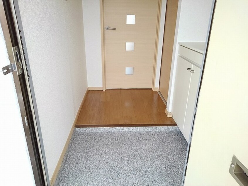 玄関 ハイツ雅
