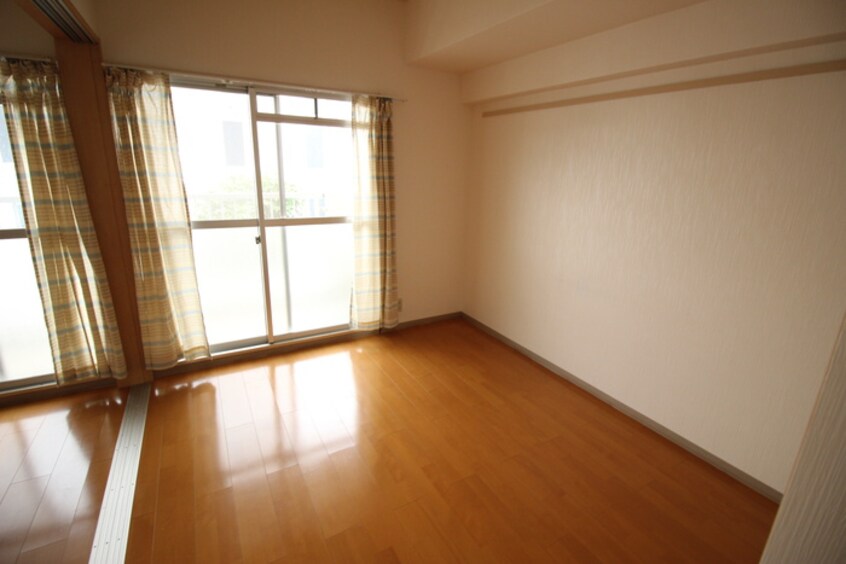 居室 サンライズ江副