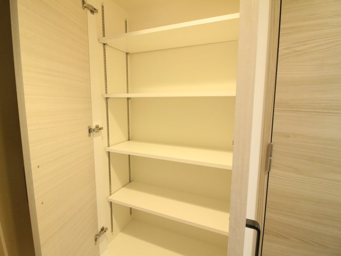 靴箱 TENAS丸の内