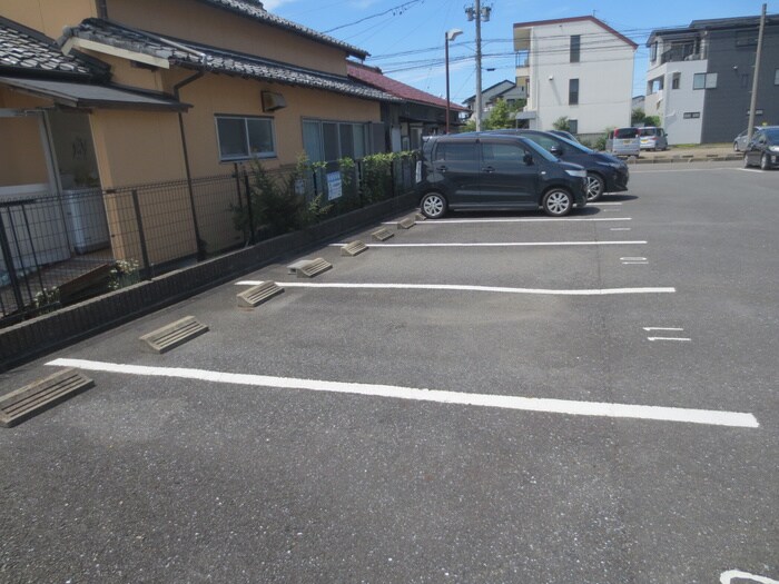 駐車場 リヴィエール中野