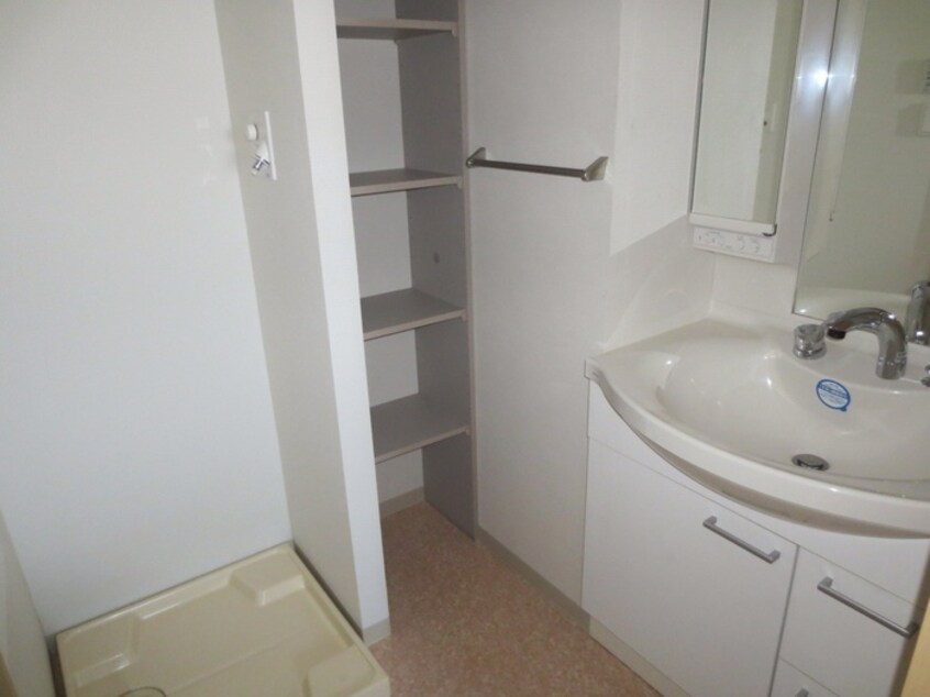 洗面 Ｌａ．Ｃａｎｔａｂｉｌｅ