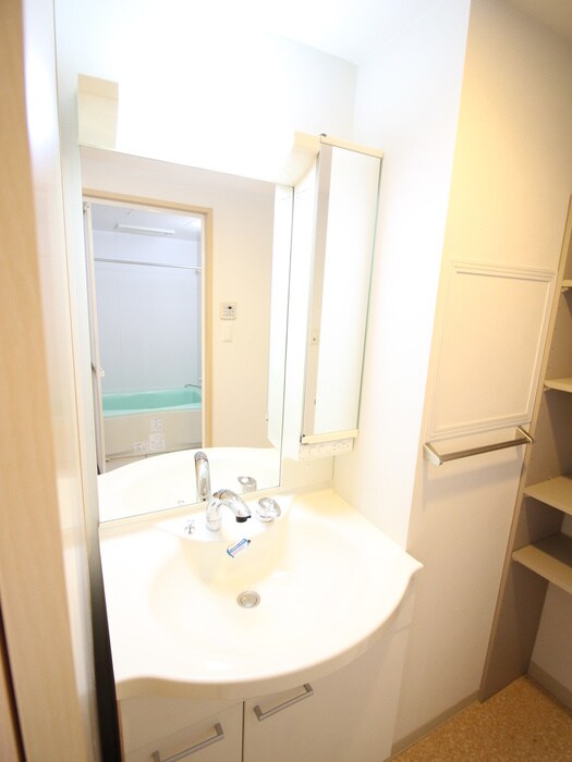 洗面 Ｌａ．Ｃａｎｔａｂｉｌｅ