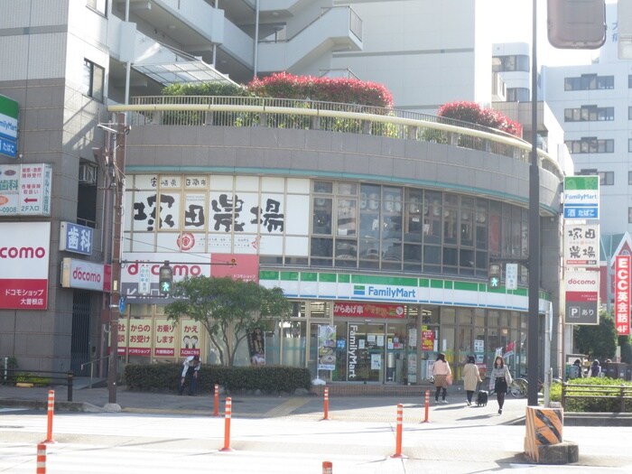 ファミリーマート東大曽根町店(コンビニ)まで304m ラッフル大曽根Ⅱサウスガーデン